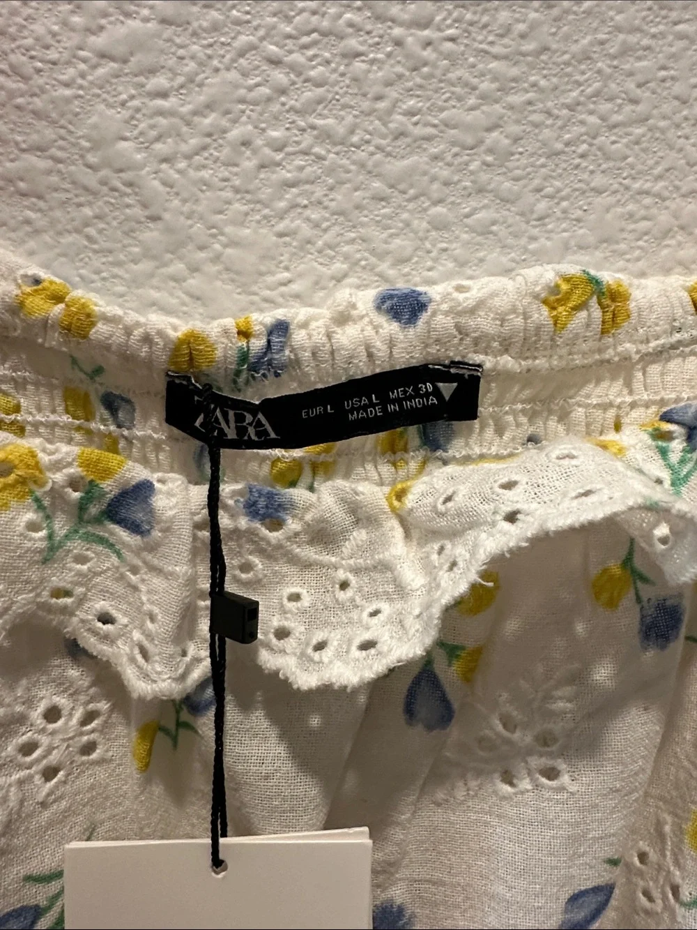 NWT-ZARA Cream Eyelet Lemon-Print Peasant Blouse